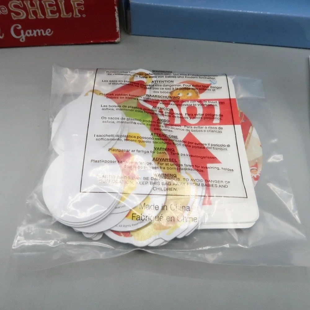 ELF ON THE SHELF Hide and Seek GAME‎ Pressman Christmas Holiday Party Tradition